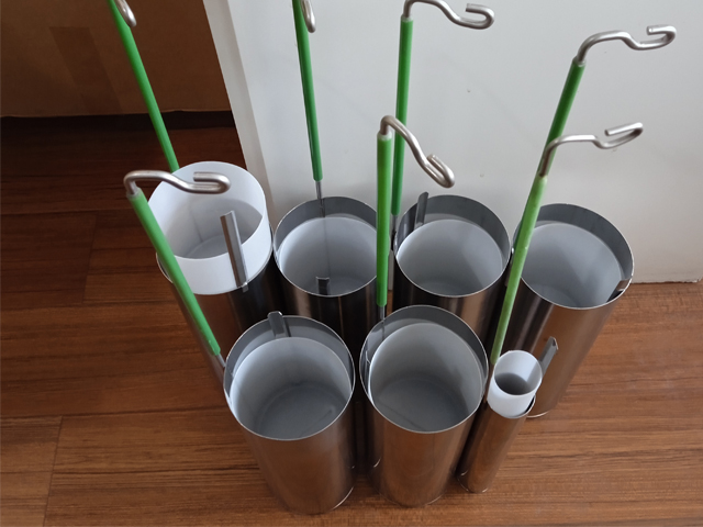 Liquid nitrogen tank accessories